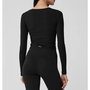 Gather Long Sleeve Shirt from Alo Yoga (NWOT)